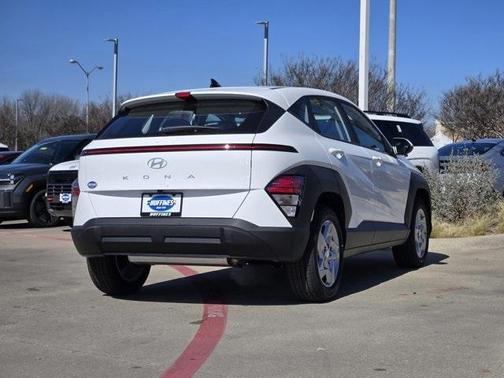 2026 Hyundai KONA SE