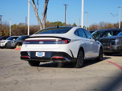 2026 Hyundai SONATA Hybrid Limited