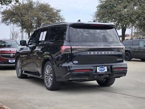 2025 INFINITI QX80 SENSORY