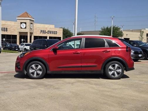 2021 Kia Niro LX