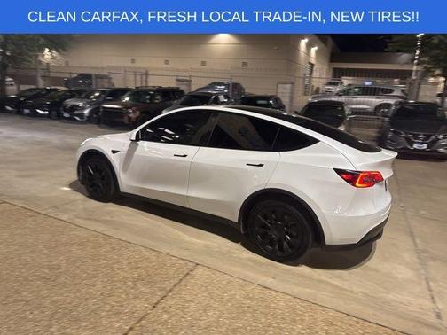 Pearl White Multi 2022 Tesla Model Y Long Range