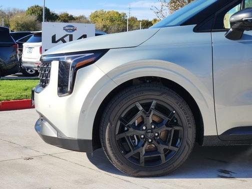 2026 Kia Carnival SX