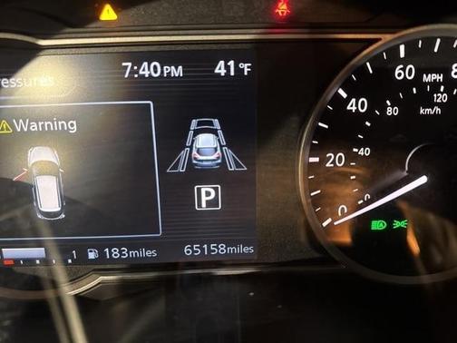 2020 Nissan Kicks SR