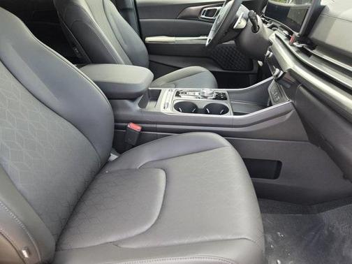 2025 Kia Carnival Hybrid SX