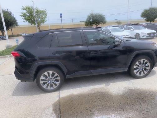 Midnight Black Metallic 2019 Toyota RAV4 XLE Premium