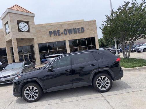 Midnight Black Metallic 2019 Toyota RAV4 XLE Premium