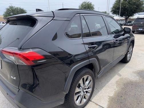 Midnight Black Metallic 2019 Toyota RAV4 XLE Premium