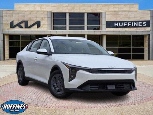 2025 Kia K4 LX