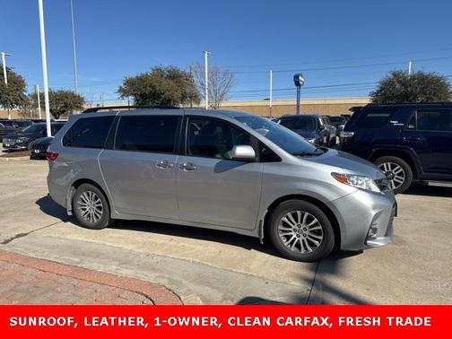 2020 Toyota Sienna XLE