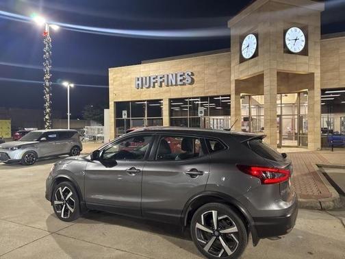 2021 Nissan Rogue Sport SL