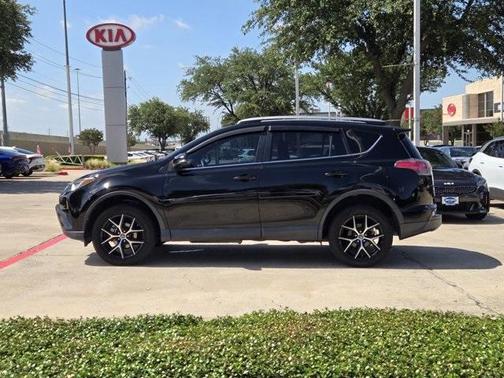 2018 Toyota RAV4 SE
