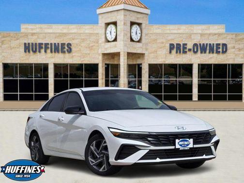 White 2025 Hyundai ELANTRA SEL Sport