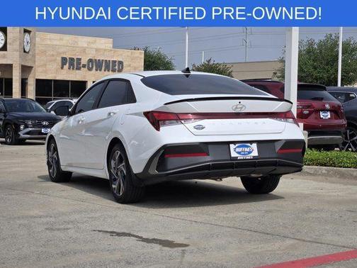 White 2025 Hyundai ELANTRA SEL Sport