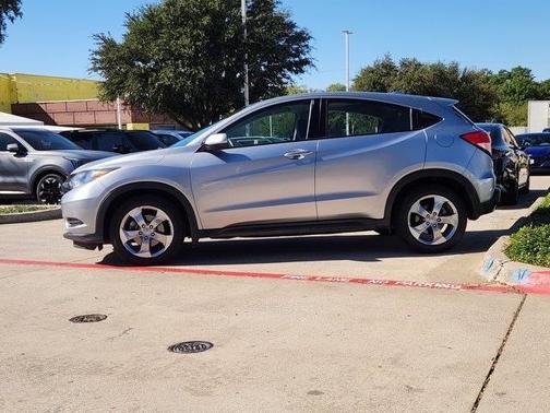 2017 Honda HR-V LX