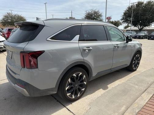 2024 Kia Sorento EX