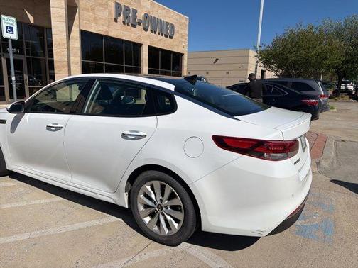 Snow White Pearl 2018 Kia Optima S