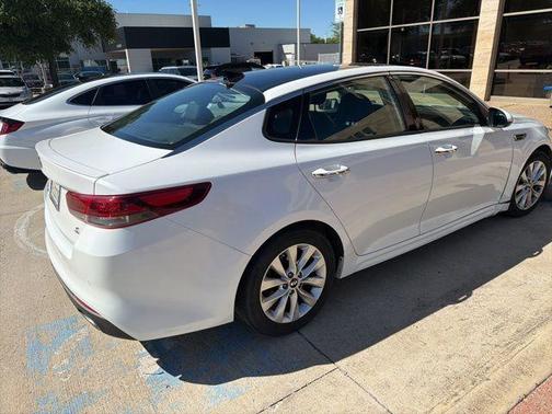Snow White Pearl 2018 Kia Optima S