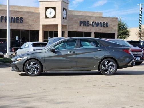 2025 Hyundai ELANTRA SEL Convenience