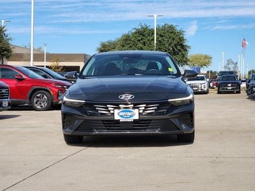 2025 Hyundai ELANTRA SEL Convenience