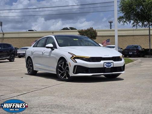 2025 Kia K5 EX