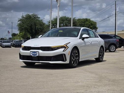 2025 Kia K5 EX