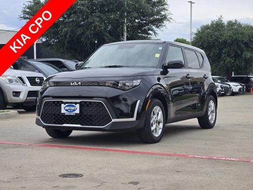 Fusion Orange 2025 Kia Soul LX