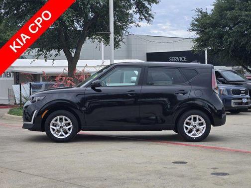 Fusion Orange 2025 Kia Soul LX