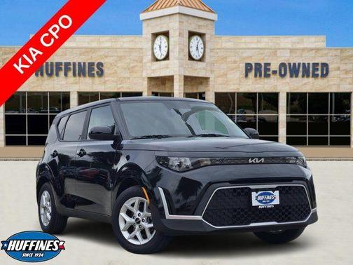 Fusion Orange 2025 Kia Soul LX