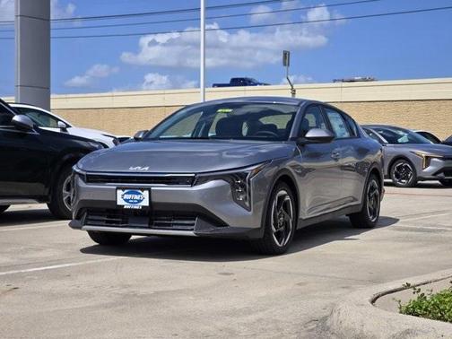 2025 Kia K4 EX