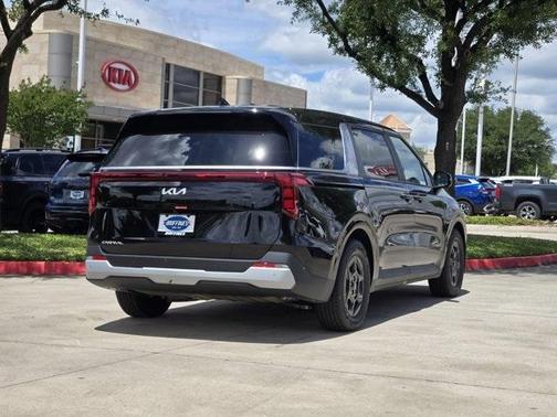 2025 Kia Carnival LXS