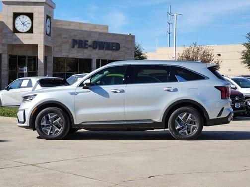 2024 Kia Sorento Hybrid EX