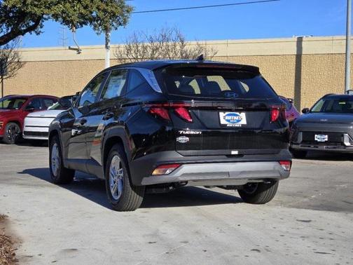 2025 Hyundai TUCSON SE