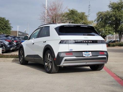 2025 Hyundai IONIQ 5 SEL