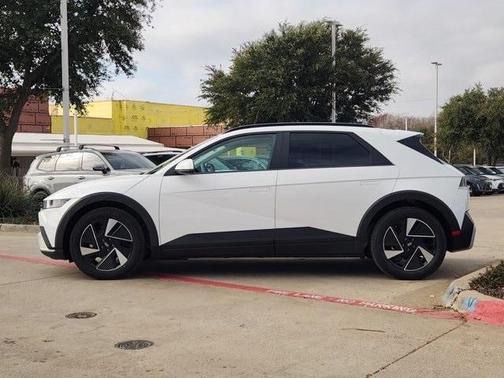 2025 Hyundai IONIQ 5 SEL