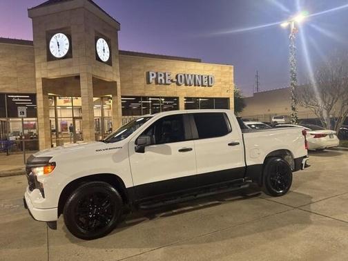 2022 Chevrolet Silverado 1500 Custom