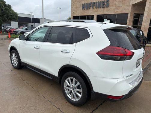 Glacier White 2019 Nissan Rogue S