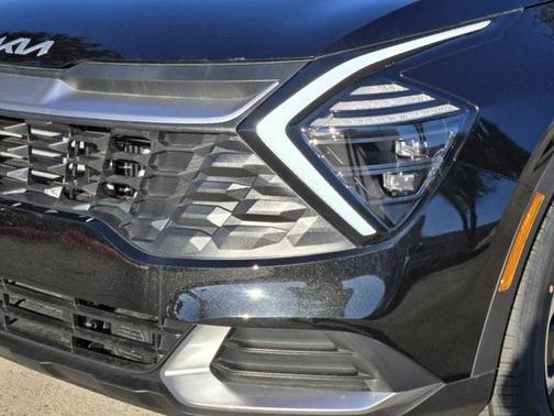 2025 Kia Sportage Hybrid LX