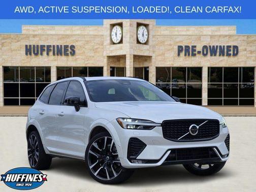 Crystal White Metallic 2024 Volvo XC60 B5 Ultimate Dark Theme