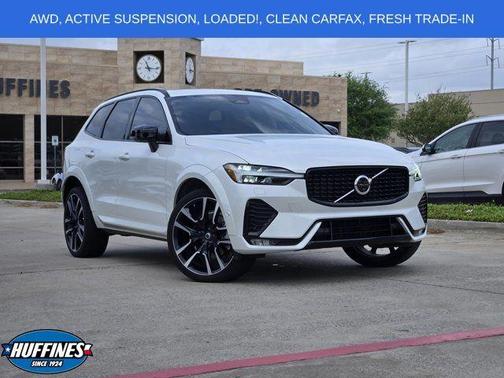 Crystal White Metallic 2024 Volvo XC60 B5 Ultimate Dark Theme