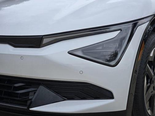 2025 Kia EV6 Wind