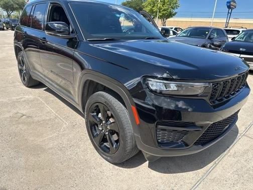 2023 Jeep Grand Cherokee Altitude
