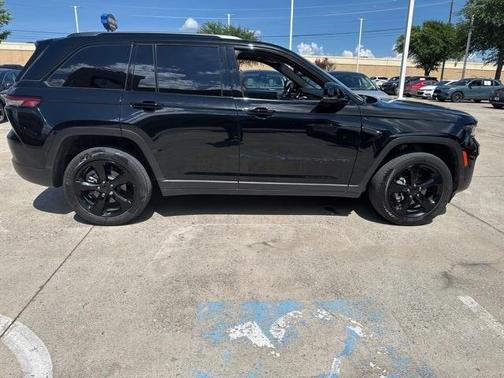 2023 Jeep Grand Cherokee Altitude