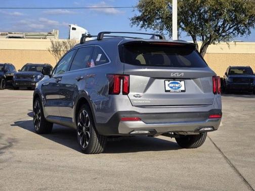 2025 Kia Sorento SX