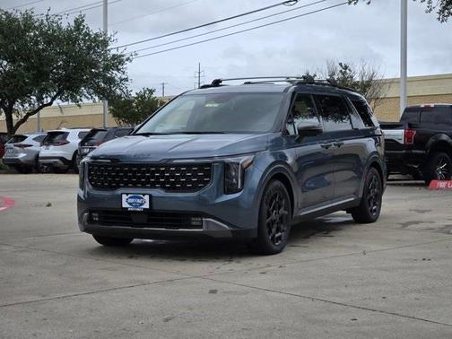 2025 Kia Carnival SX