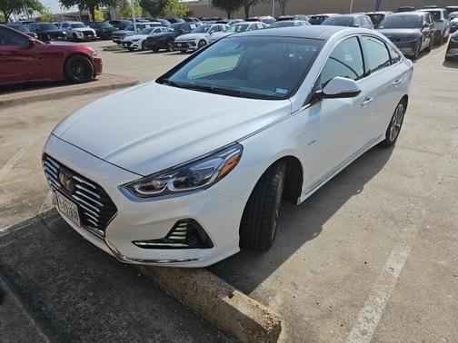 2019 Hyundai SONATA Hybrid Limited