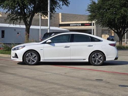 2019 Hyundai SONATA Hybrid Limited