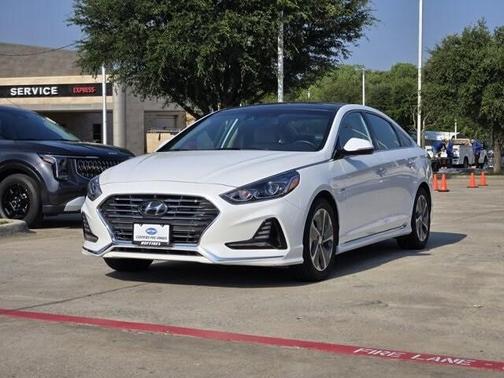 2019 Hyundai SONATA Hybrid Limited