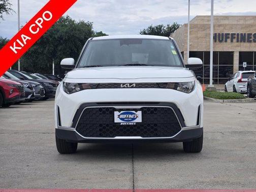 Snow White Pearl 2025 Kia Soul LX