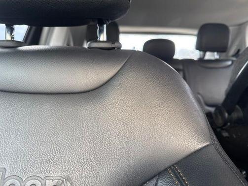 Pearl White Tri-Coat 2018 Jeep Compass Limited