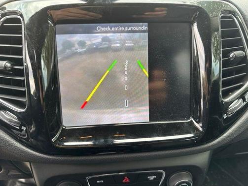 Pearl White Tri-Coat 2018 Jeep Compass Limited